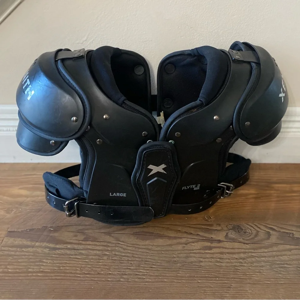 FLYTE 2 FOOTBALL LARGE 2 SHOULDER PADS